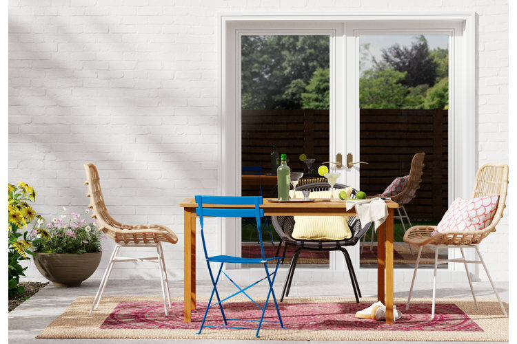 Lawn table and online chairs